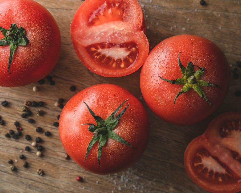 Produkty pomidorowe oraz ich wpływ na zdrowie i urodę.